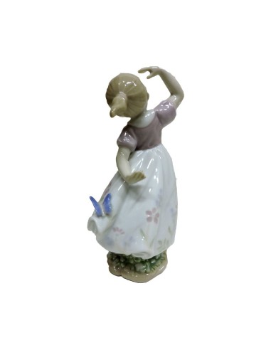Scultura Bambina con Farfalla sul Vestito in...