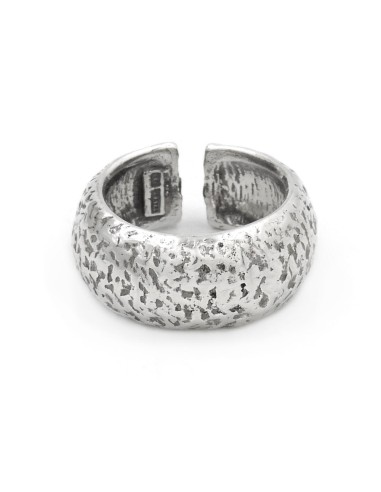Gehämmerter Rundbandring aus 925er Sterlingsilber