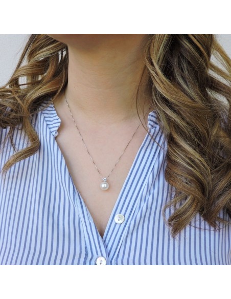 Sterling Silver Necklace with Pearl Pendant and White Zirconia
