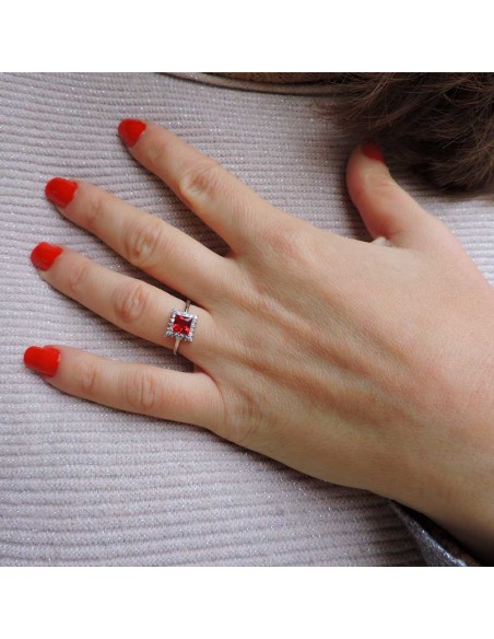 925er Sterlingsilber Ring mit Quadratischem Stein