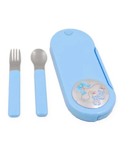 Kinderbesteckset mit blauem Schleifenetui und Babyschuhen