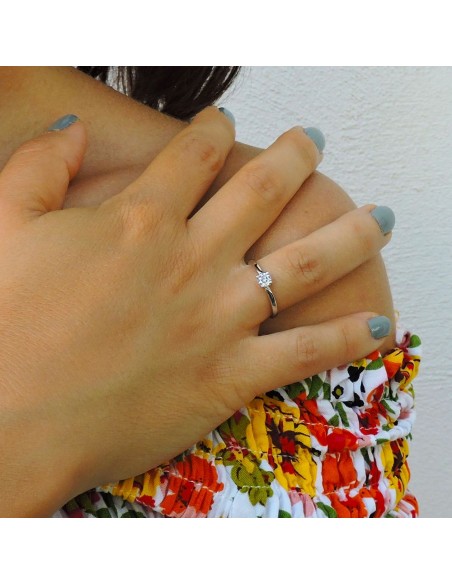 Anello Solitario in Argento Sterling 925 