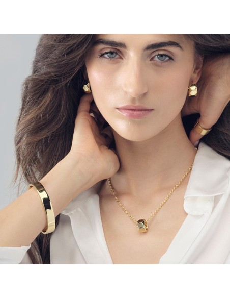 Golden Oval Bangle Bracelet