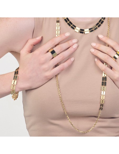 Lux Golden Bracelet with Flat Square Links