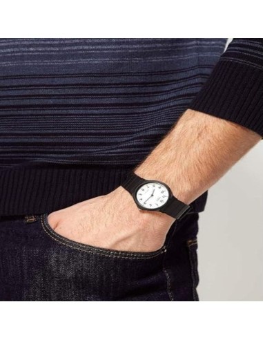Casio Analog Wristwatch Timeless Collection...