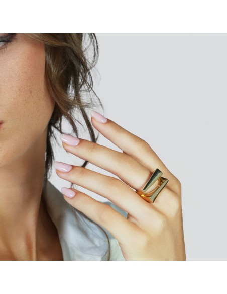 Geometric Design Gold Square Ring 2758 Unoaerre