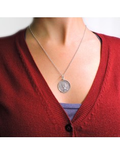 Collana con Ciondolo Moneta Sterlina One Pound del 1974... 2