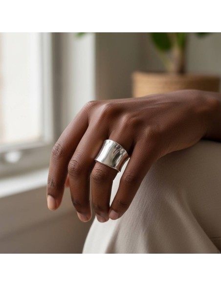 Gehämmerter Ring aus 925er Sterlingsilber