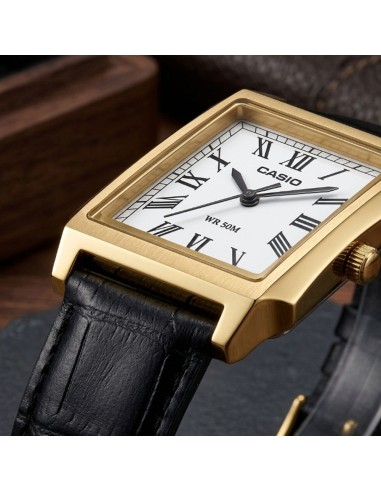 Casio Unisex Analogue Wristwatch with Gold Case...