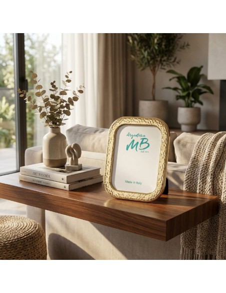 Hammered Photo Frame with Round Corners and Gold Plated Finish