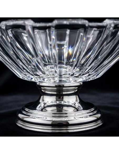 Bolero Crystal Centerpiece with Round Silver Base