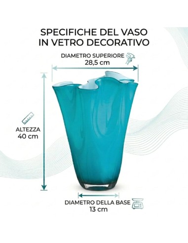 Wellenvase aus Opalgrünem Mundgeblasenem Glas