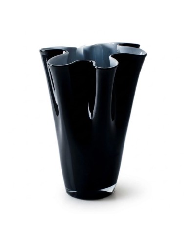 Wellenvase aus Schwarzem Mundgeblasenem Glas...