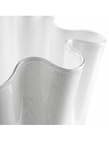 Opalvase Wave aus Weißem Mundgeblasenem Glas...