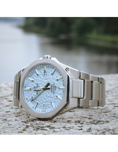Casio Edifice Herren-Armbanduhr aus Edelstahl...