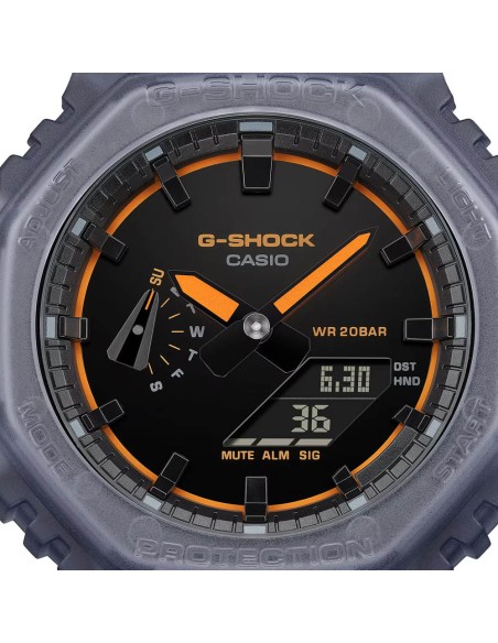 Casio G-Shock GA-2100GB-1AER Herren Uhr Glänzendes Schwarz mit Goldenem Zifferblatt