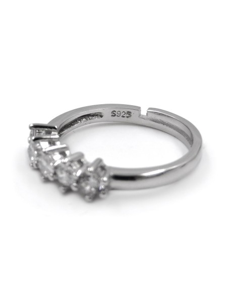 Ring aus 925er Sterlingsilber mit fünf Weißen Zirkonen