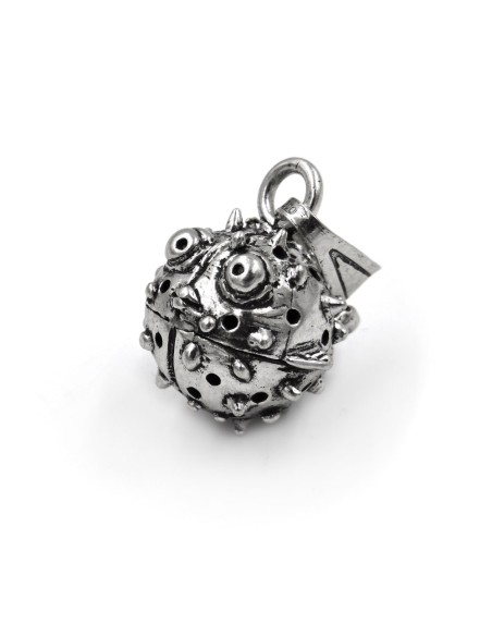 Kugelfischanhanger aus Silber  